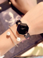 Embossed Polygon Quartz Watch With Bracelet Set